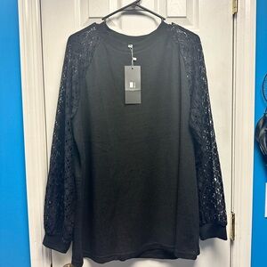 NWT Black Top🖤